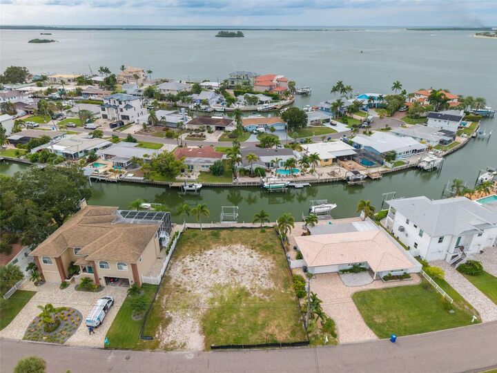 Property Photo:  2270 Edythe Drive  FL 34698 