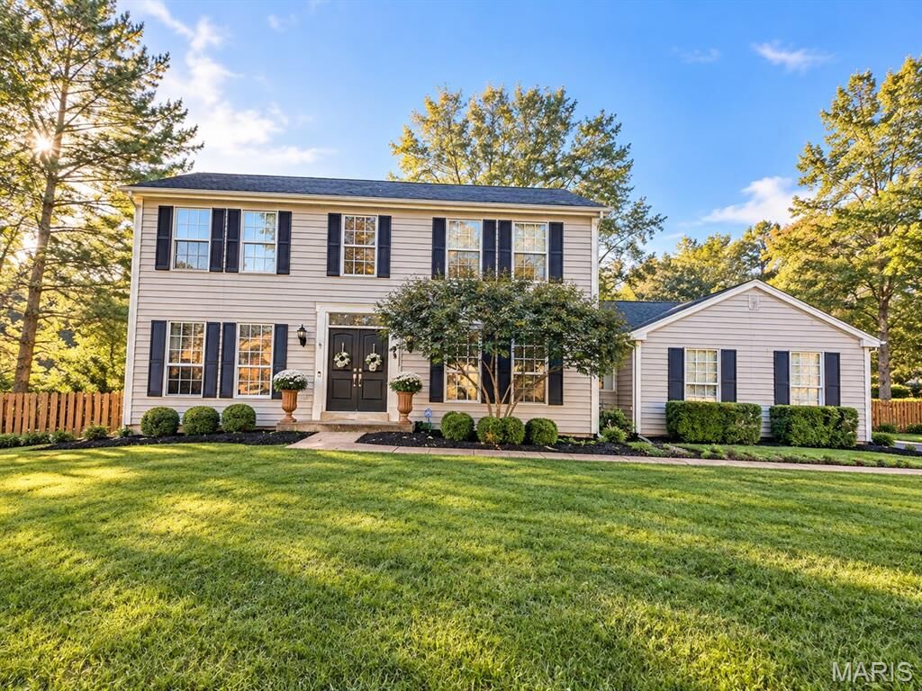 Property Photo: 8 Windfall Ridge Court MO 63005