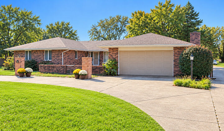 Property Photo:  24361 W Theodore Street  IL 60586 