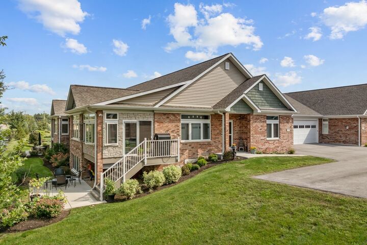 Property Photo: 2 Briden Lane 2 IL 60178