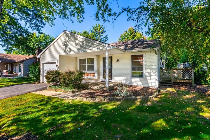 Property Photo: 417 Travelaire Avenue IL 60565