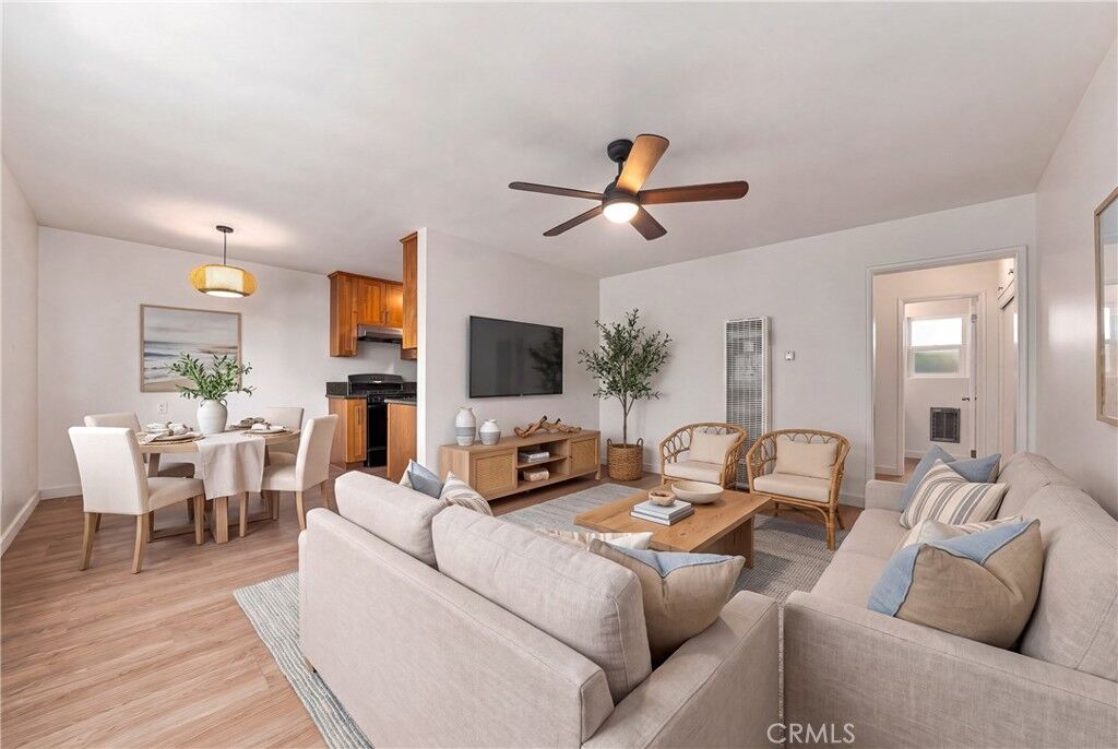 Property Photo:  930 E 1st 16  CA 90802 