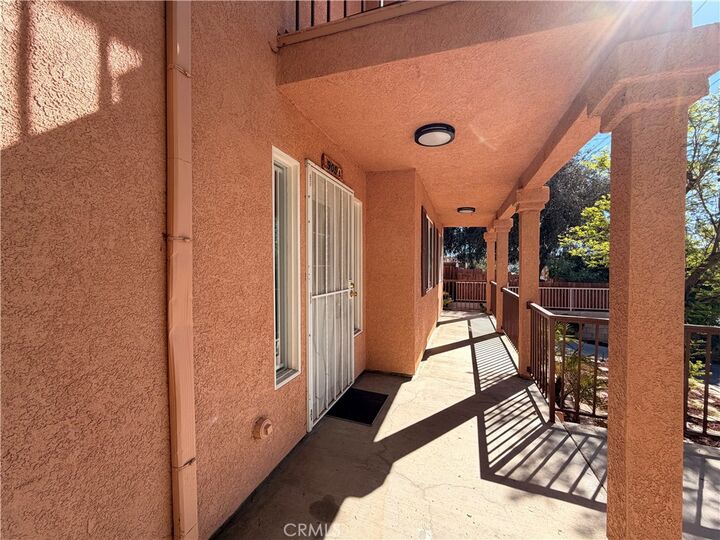 Property Photo: 905 W Sumner CA 92530