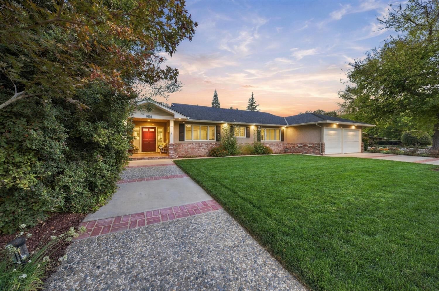 Property Photo: 958 Wellesley Avenue CA 95350