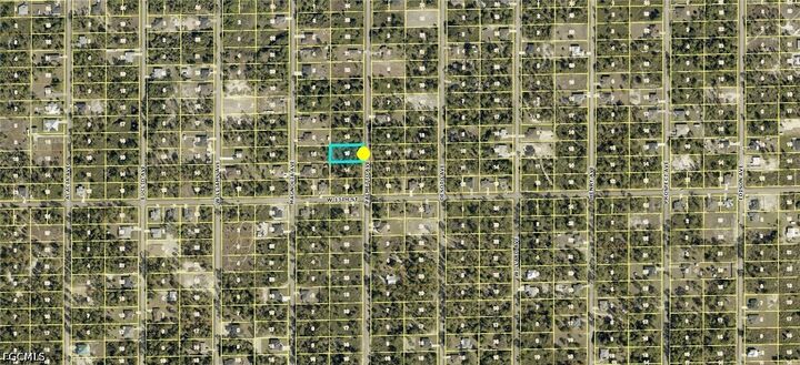 Property Photo: 1305 Palmetto Avenue FL 33972