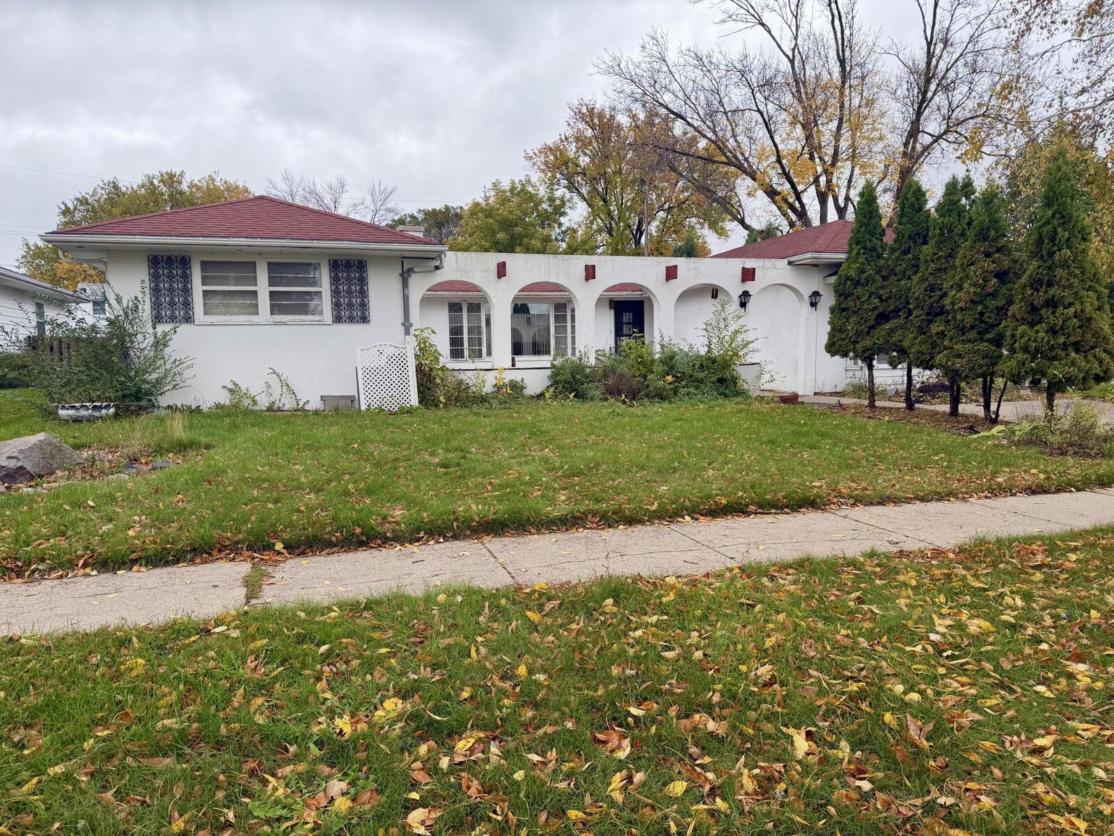 Property Photo: 1502 Elm Street N ND 58102