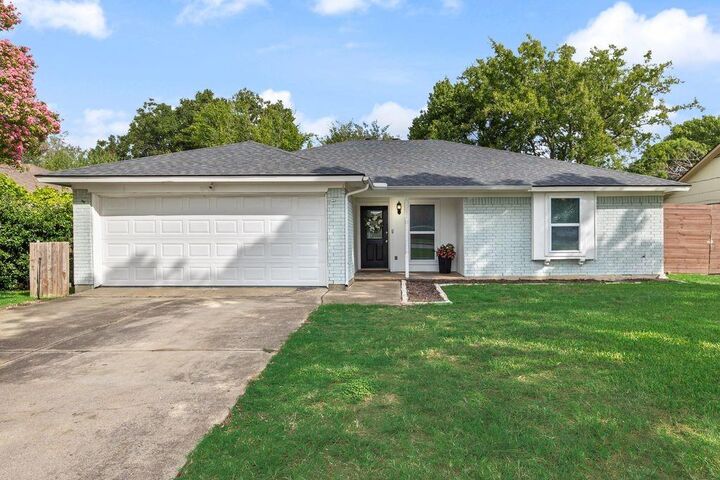 Property Photo: 8217 O'Brian TX 76180