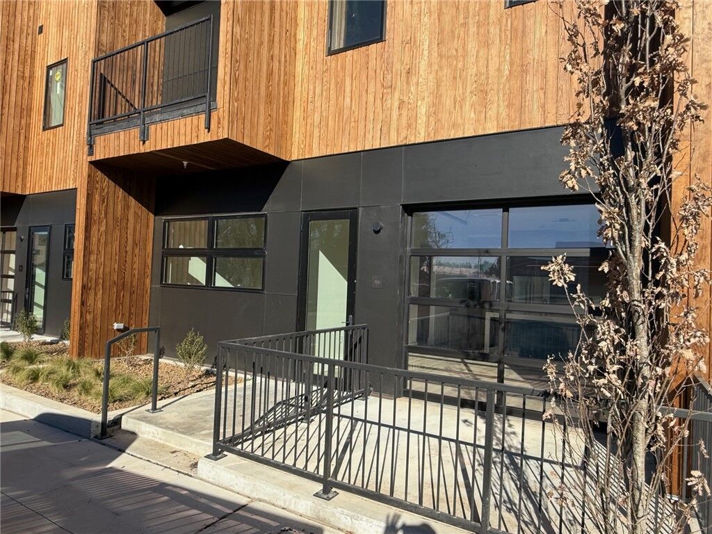 Property Photo:  905 SE 4th Street 106  AR 72712 