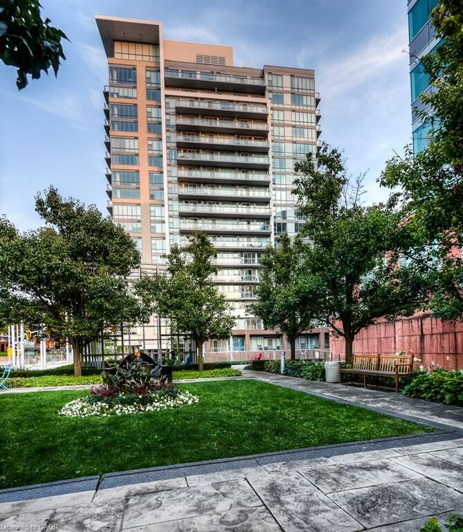 Property Photo:  85 Duke Street 1011  ON N2H 0B7 