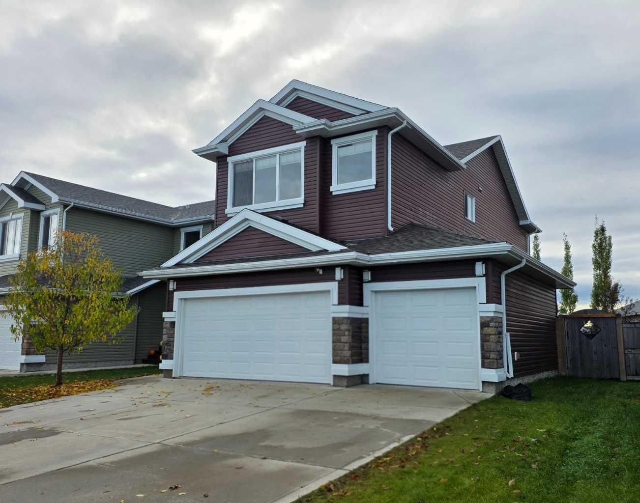Property Photo:  8961 96 Avenue  AB T8X 0N1 