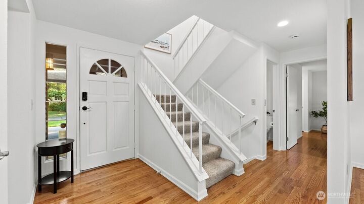 Property Photo: 11426 SE 67th Place WA 98006