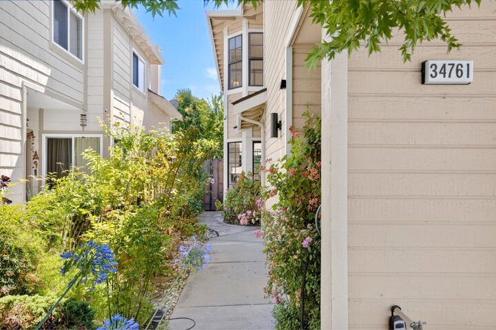 Property Photo:  34761 Comstock Common  CA 94555 