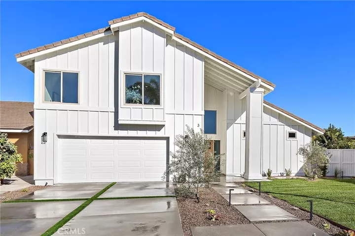 Property Photo: 3 Sunset River CA 92604