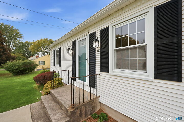 Property Photo:  15 Sapphire Street  CT 06082 