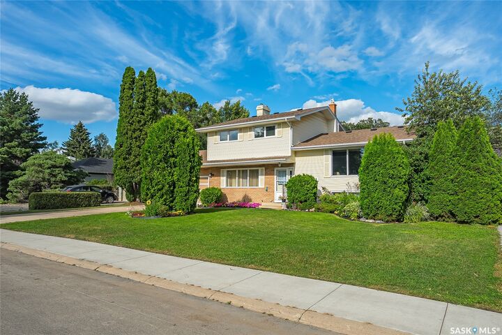 Property Photo:  15 Harvard Crescent  SK S7H 3R2 