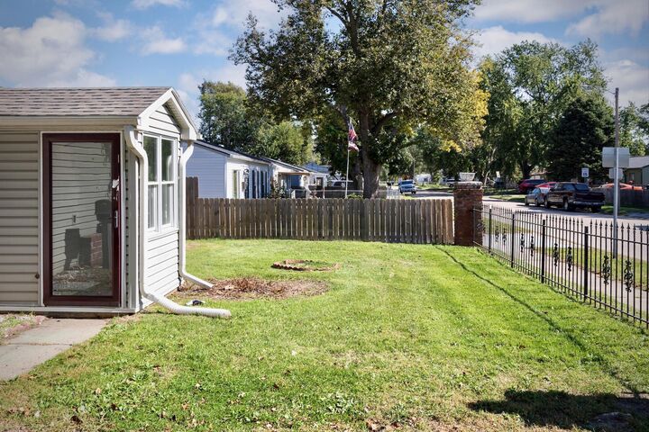 Property Photo: 1302 Dorene Boulevard IA 51510