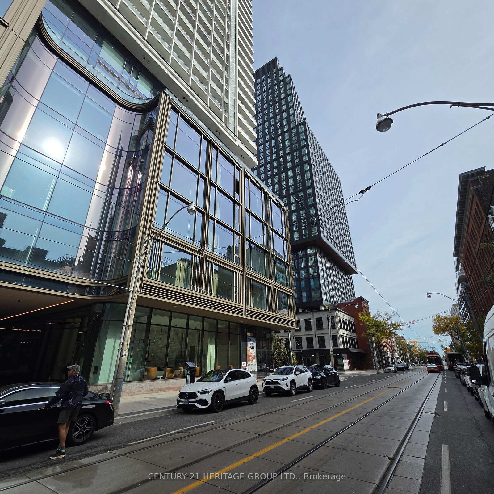 Property Photo:  88 Queen Street 3801  ON M5C 0B6 