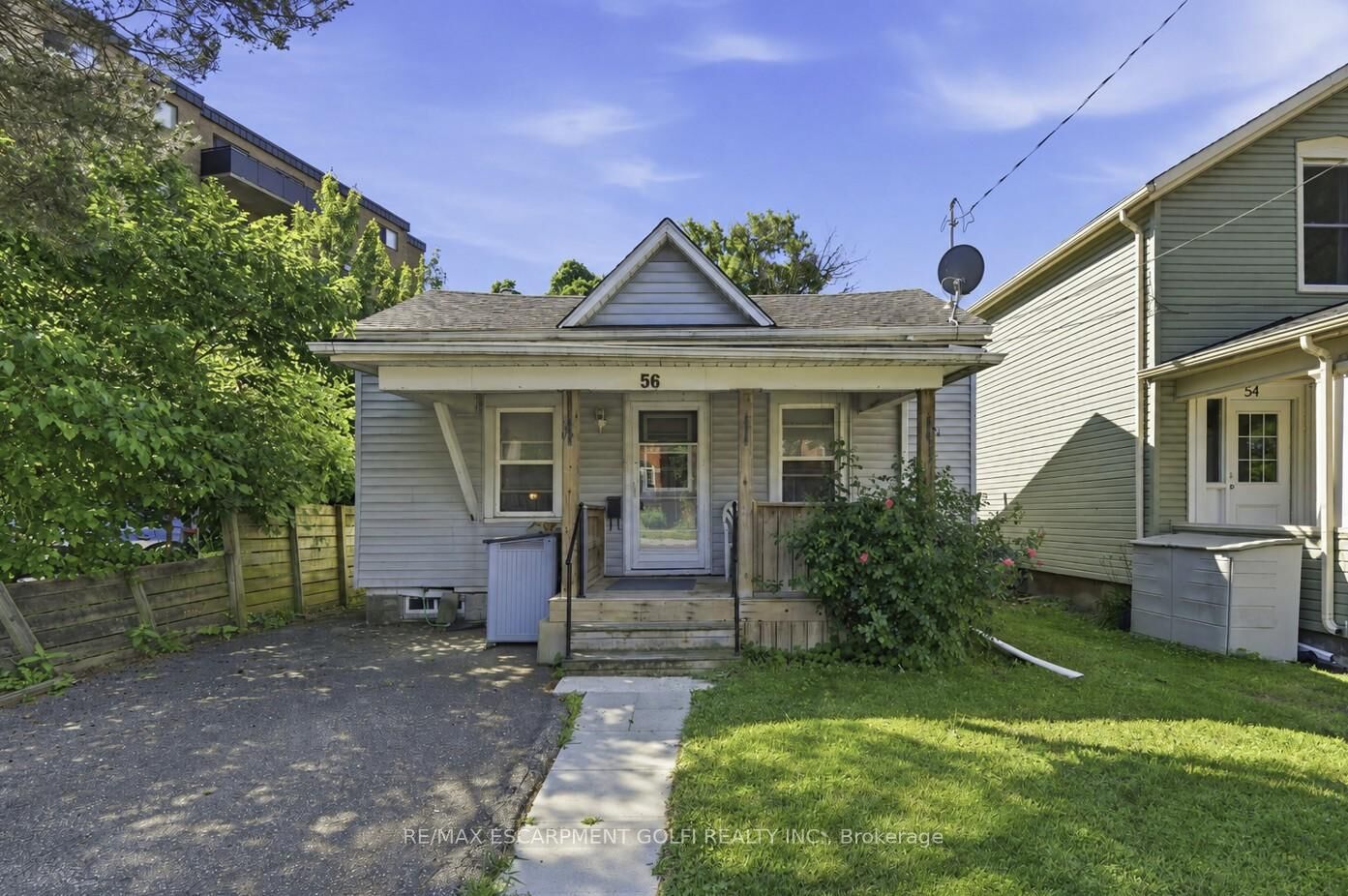 Property Photo:  56 Welland Avenue  ON L2R 2M5 