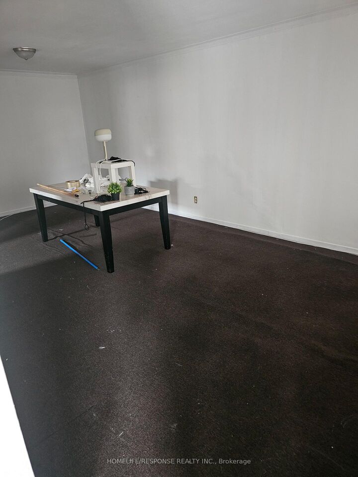 Property Photo:  9 Songwood Drive  ON M9M 1X4 