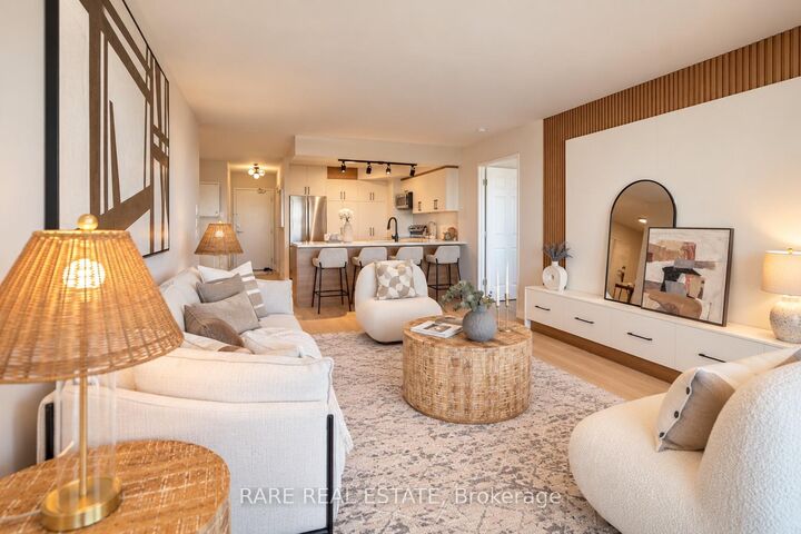 Property Photo:  7300 Yonge Street 1012  ON L4J 7Y5 