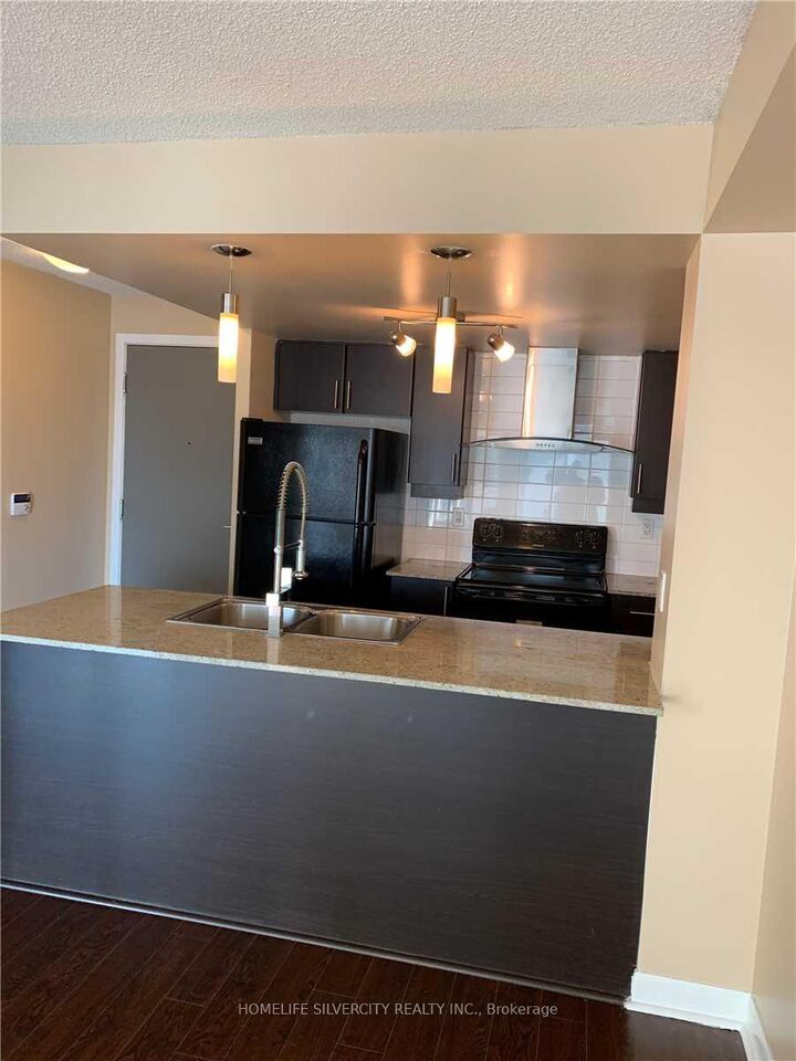 Property Photo:  25 Town Centre Court 709  ON M1P 0B4 