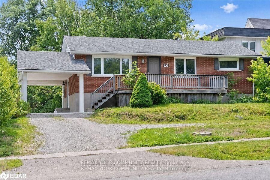 Property Photo:  93 Westmount Drive S Lower  ON L3V 6E2 