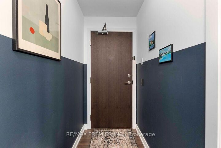 Property Photo:  10 Park Lawn Road 1807  ON M8V 0H9 