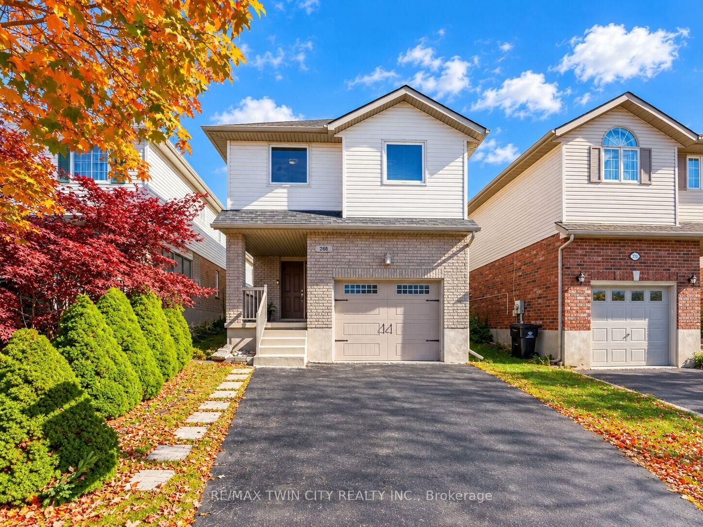Property Photo:  268 Keewatin Avenue  ON N2B 3W4 