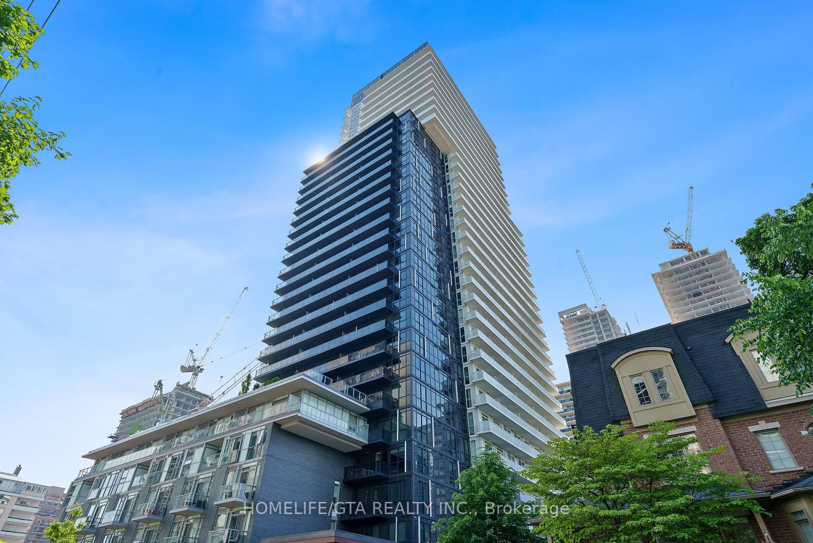 Property Photo:  101 Erskine Avenue 420  ON M4P 0C5 