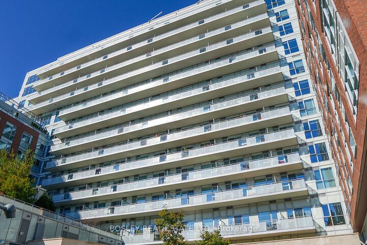 Property Photo: 1830 Bloor Street W 829 ON M6P 0A2