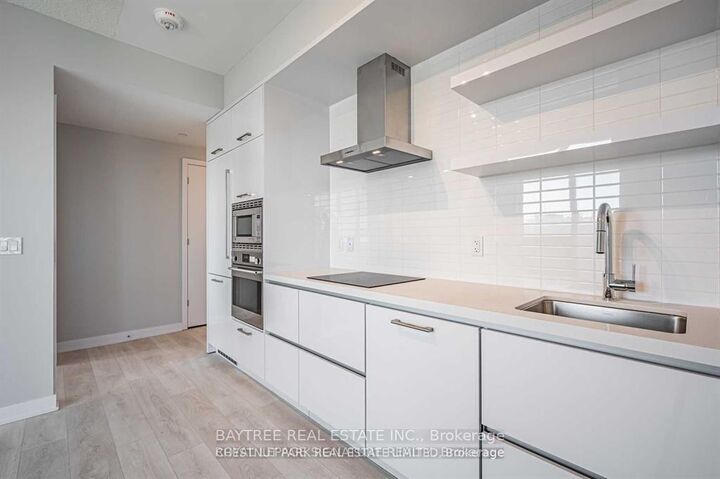 Property Photo:  2221 Yonge Street 1202  ON M4S 0B8 