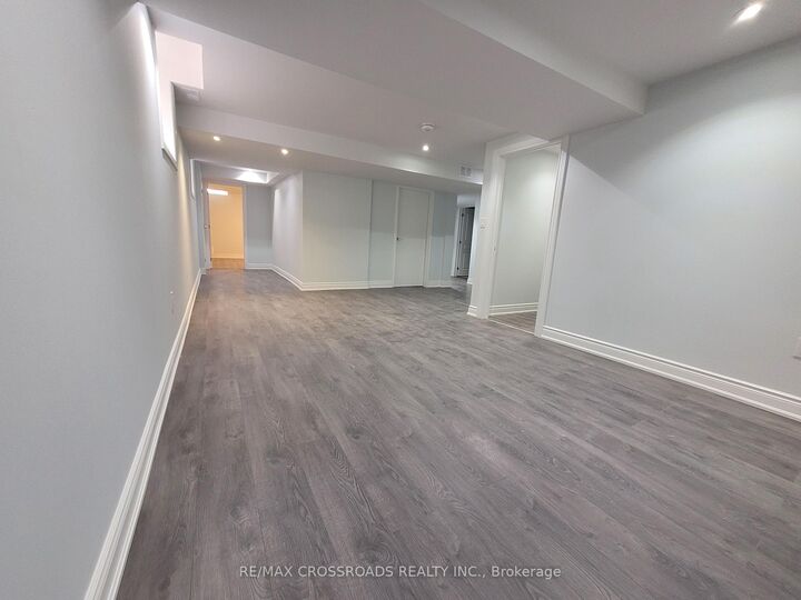 Property Photo:  157 Antorisa Avenue Lower  ON L4H 3S2 