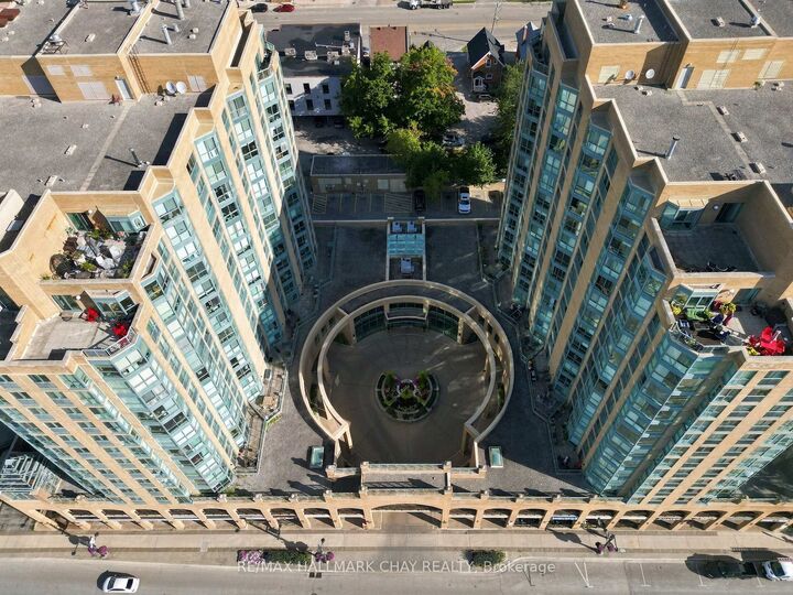 Property Photo:  150 Dunlop Street E 710  ON L4M 6H1 