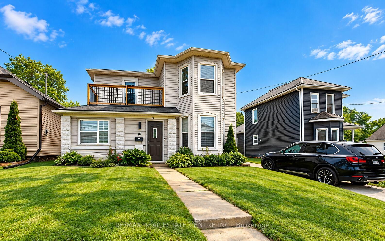 Property Photo:  10 Meda Street  ON N5P 1W5 
