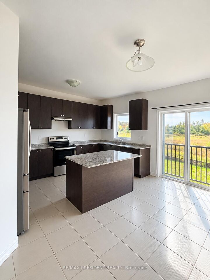 Property Photo:  383 Russell Street  ON N0C 1B0 