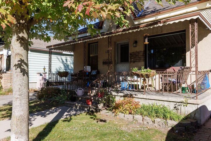 Property Photo:  13 Springbank Drive  ON N6J 1E1 
