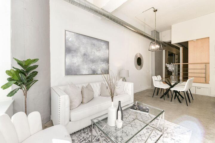 Property Photo: 155 Dalhousie Street 427 ON M5B 2P7