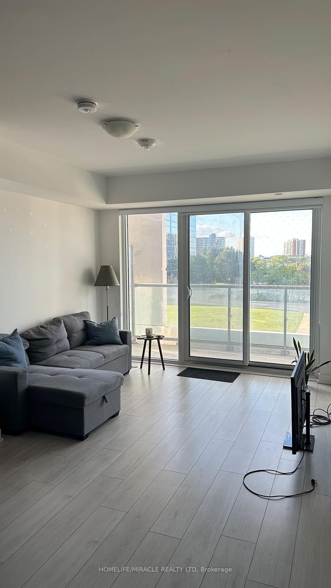Property Photo:  2033 Kennedy Road 516  ON M1T 0B9 