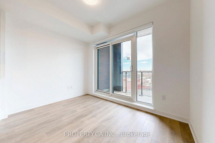 Property Photo:  1185 Dupont Street 617  ON M6H 0G5 