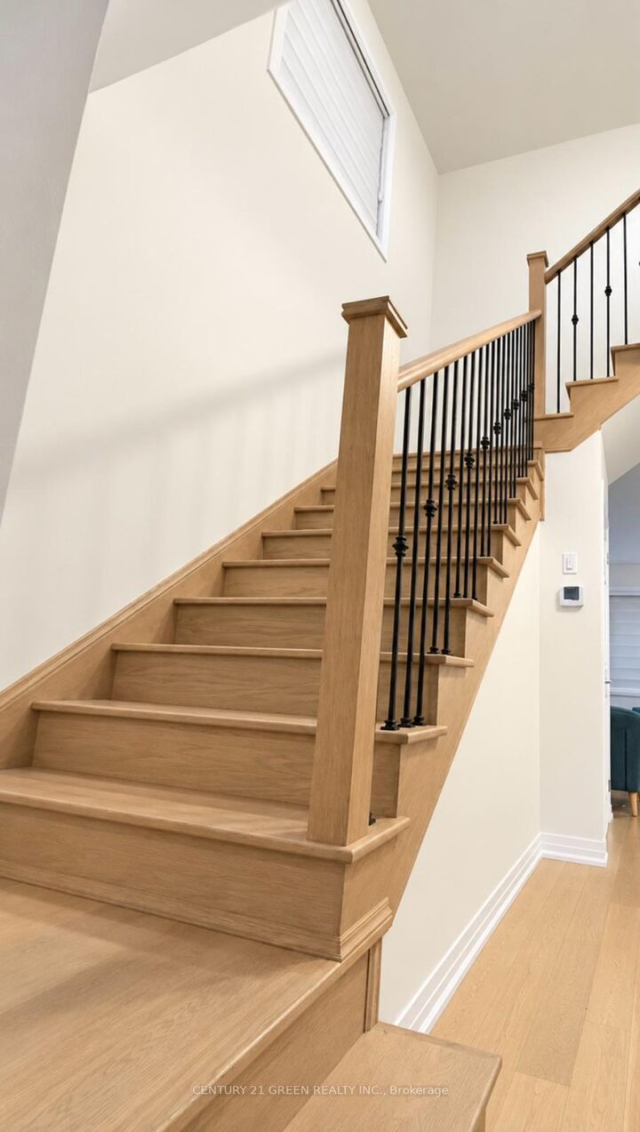 Property Photo:  55 Selection Heights  ON L2V 0B7 