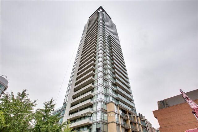Property Photo: 18 Yorkville Avenue 1801 ON M4W 3Y8