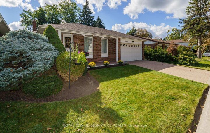 Property Photo:  29 Fluellen Drive  ON M1W 2B2 