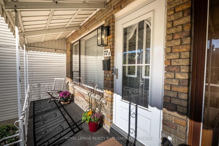 Property Photo: 72A Lindsey Avenue ON M6H 1E3