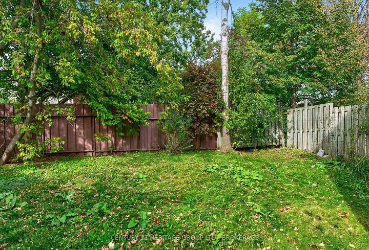 Property Photo:  54 Woodstone Crescent  ON K7M 6K9 