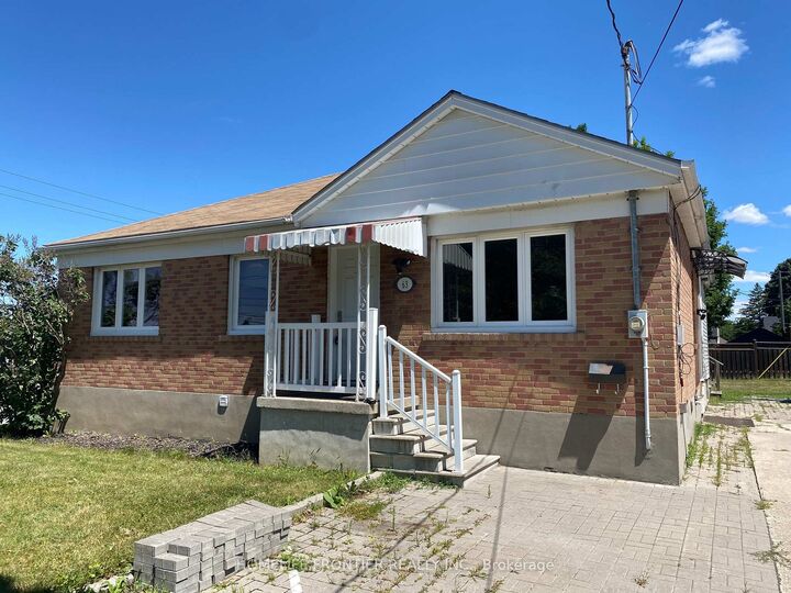 Property Photo:  63 Lockerbie Avenue Main  ON M9N 3A3 