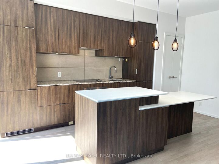 Property Photo:  5 St Joseph Street 1304  ON M4Y 1J6 