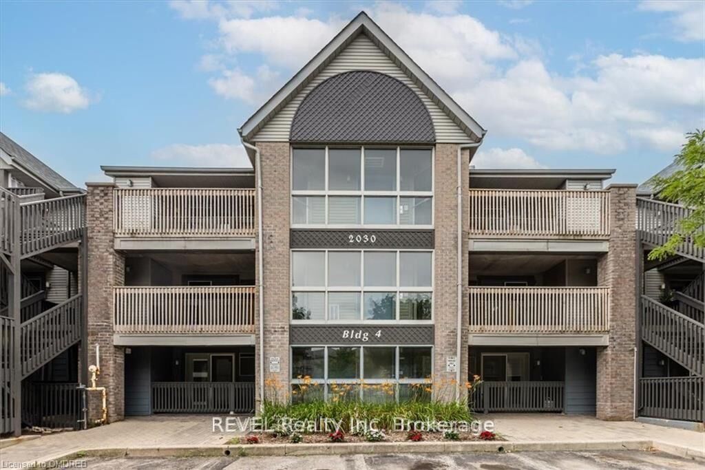 Property Photo:  2030 Cleaver Avenue 317  ON L7M 4C3 