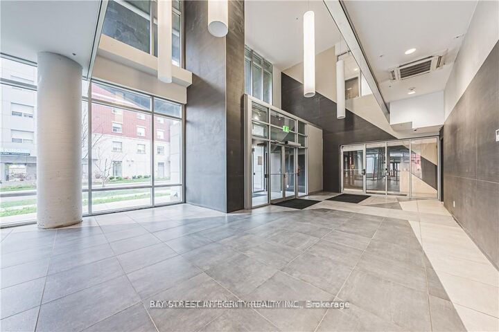 Property Photo:  158 King Street 906  ON N2J 0E5 