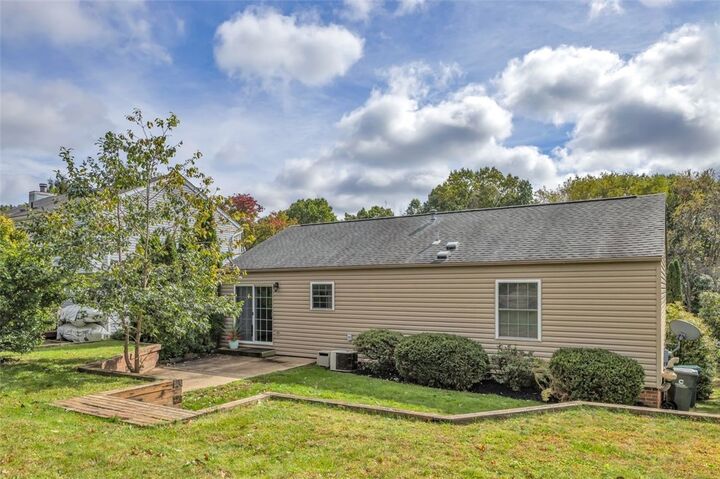Property Photo:  111 Eden Way Ct  PA 16066 