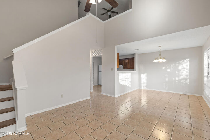 Property Photo: 200 Curtis Street Apt A LA 70506